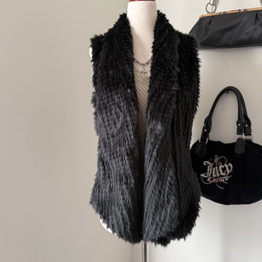 Y2K Black Faux Fur Vest Size XS by Express